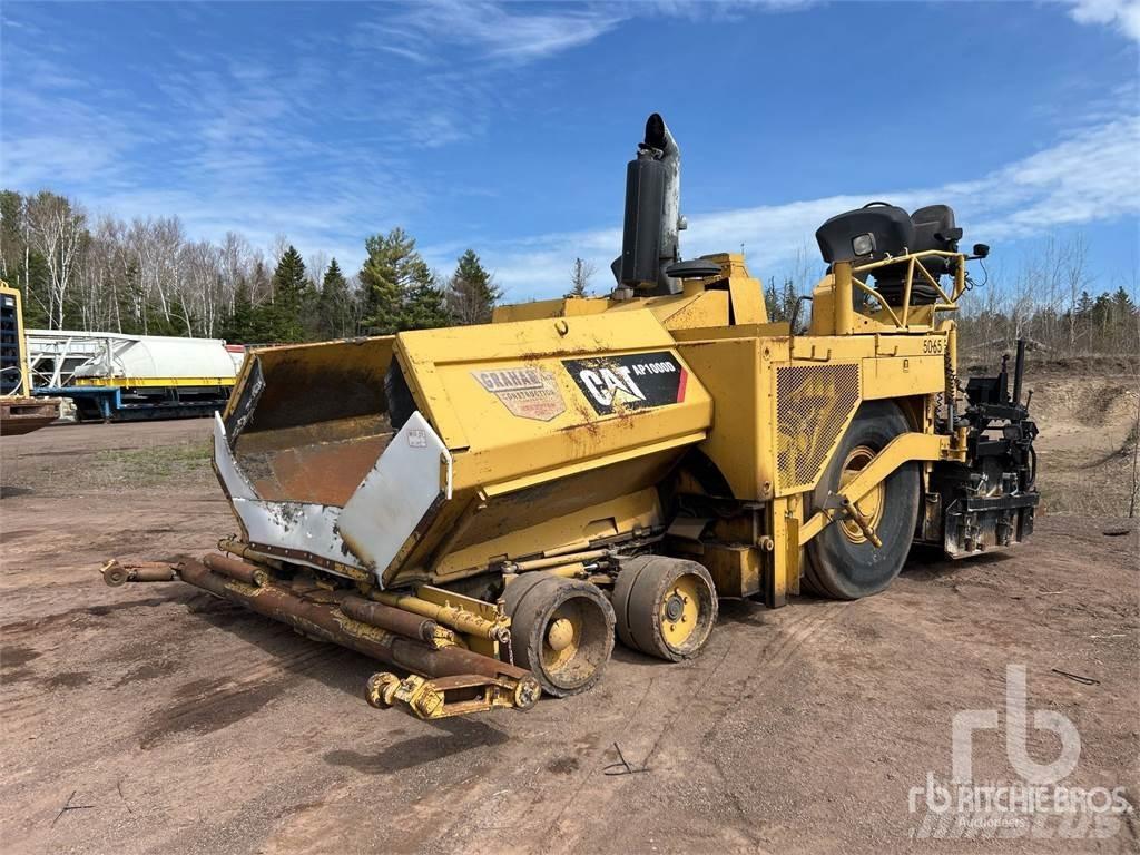 CAT AP-1000D Асфальтовкладачі