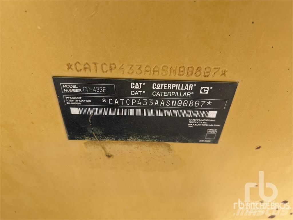 CAT CP433E Сміттєві преси