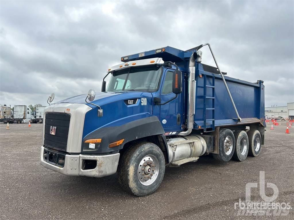 CAT CT660 Самоскиди
