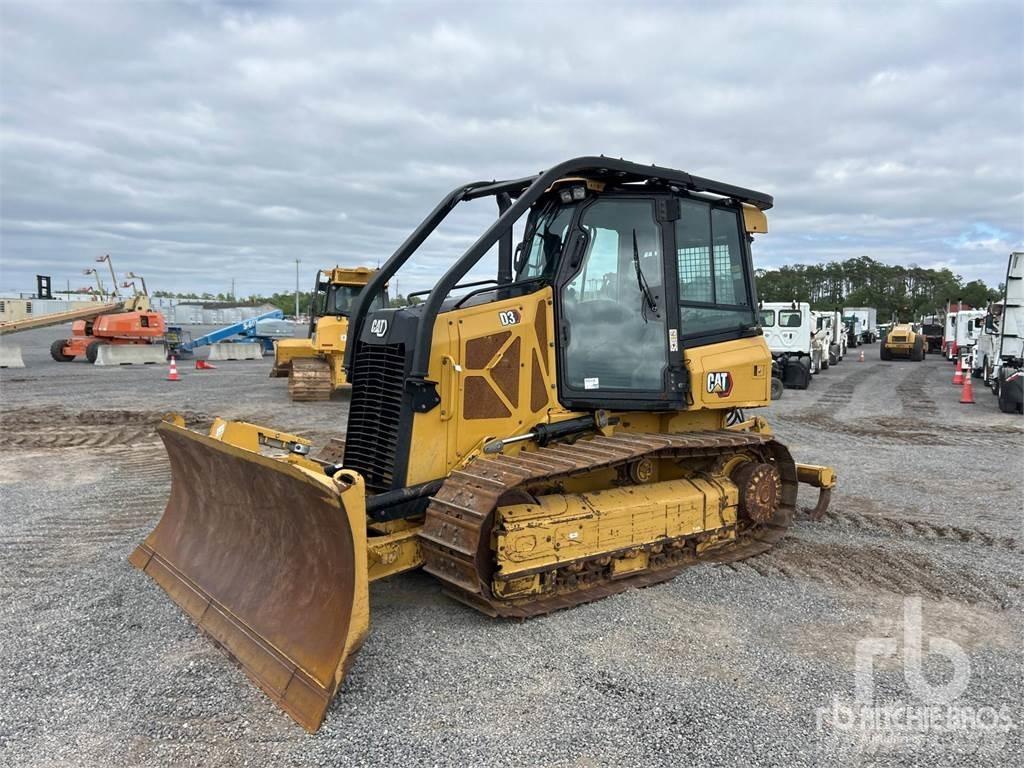 CAT D3 Гусеничні бульдозери