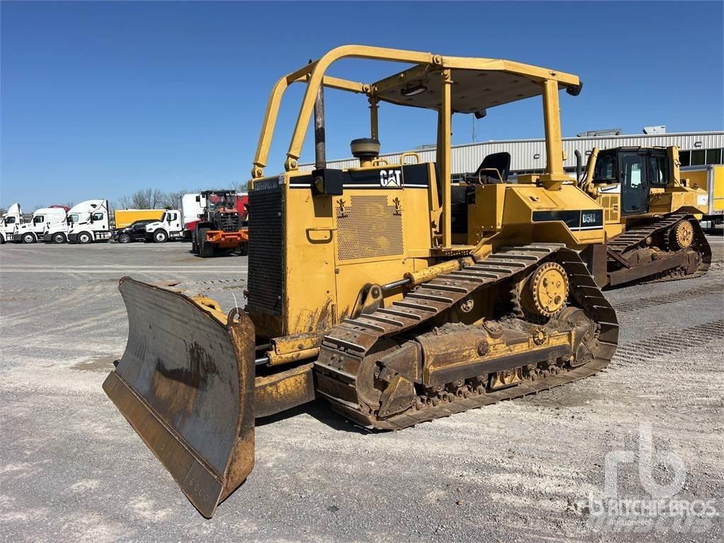 CAT D5MXL Гусеничні бульдозери