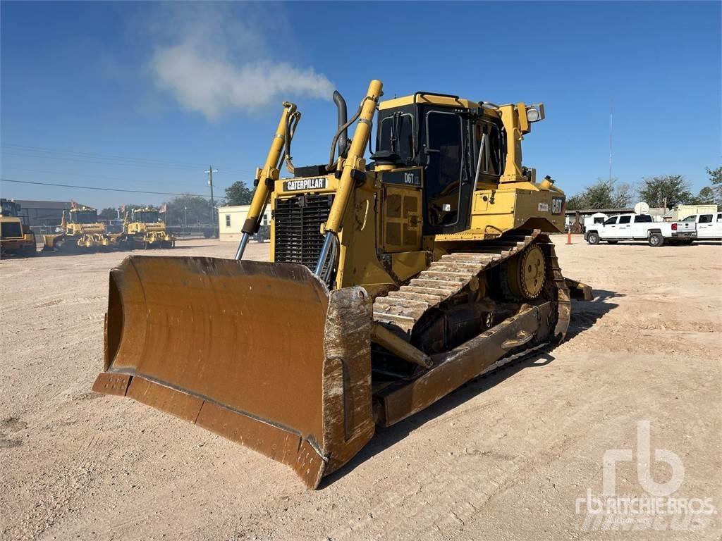 CAT D6T XL Гусеничні бульдозери