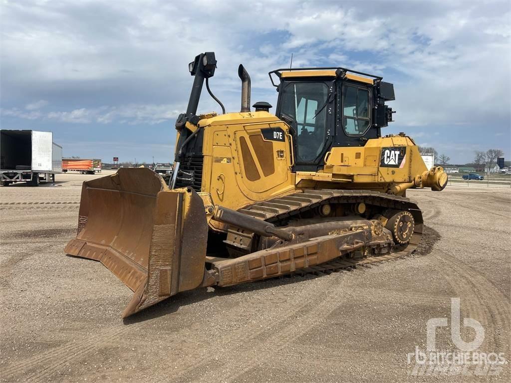 CAT D7E Гусеничні бульдозери