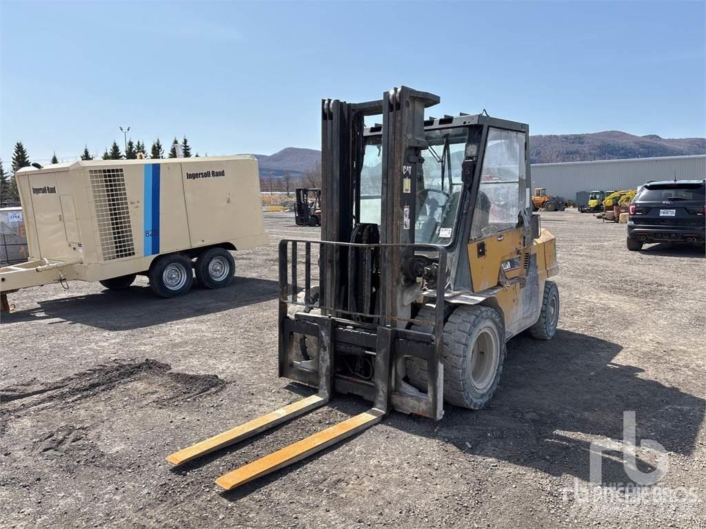 CAT DP45 Дизельні навантажувачі