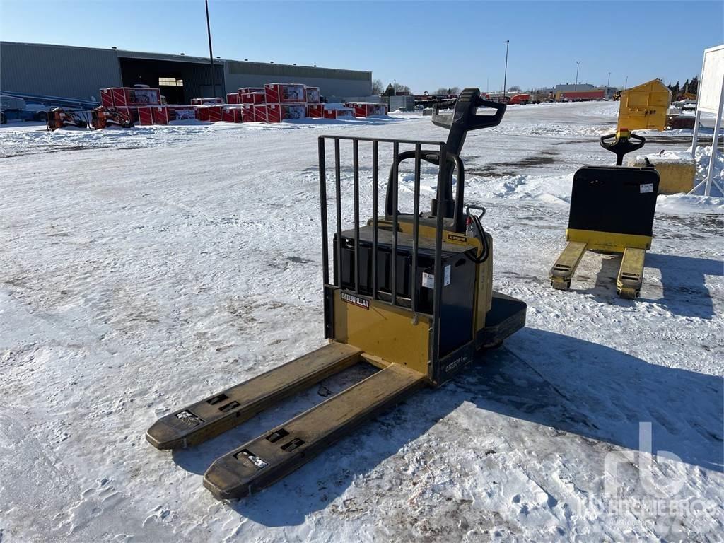 CAT NPV60 стелажі складські