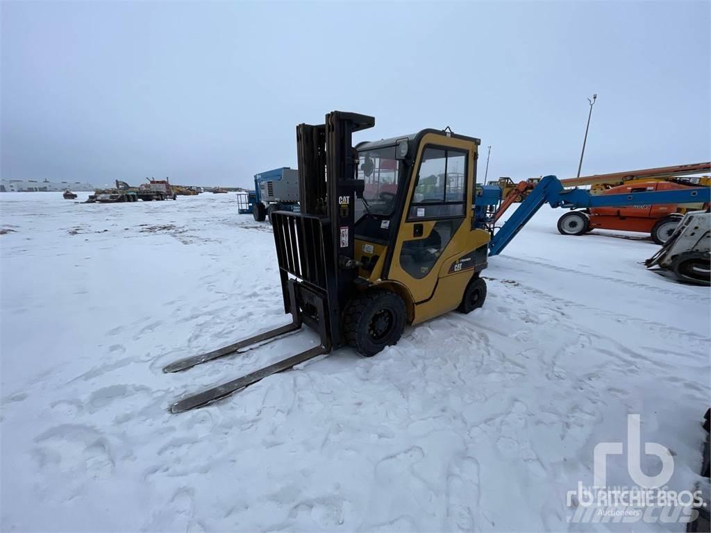 CAT P5000 Дизельні навантажувачі