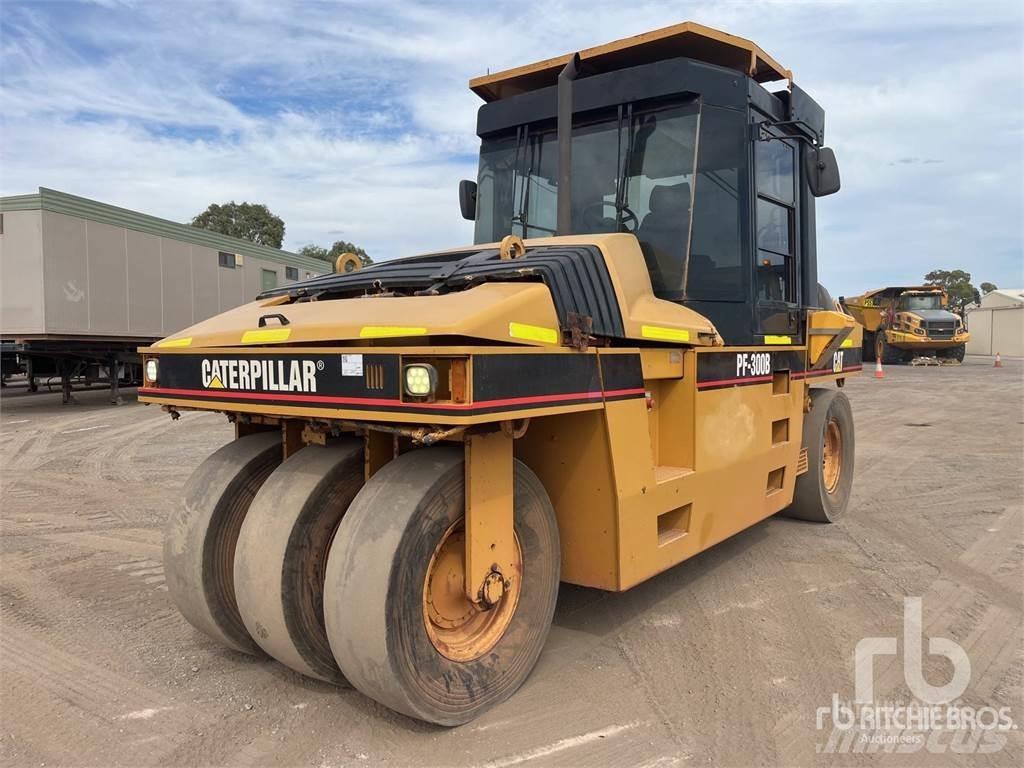 CAT PF300B Грунтові котки