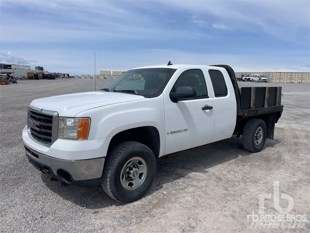 Chevrolet 2500 Пікапи / Бічне розвантаження