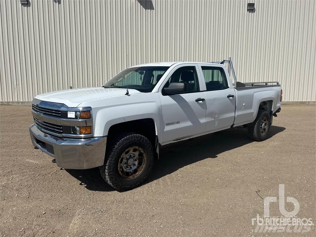 Chevrolet 2500 Пікапи / Бічне розвантаження
