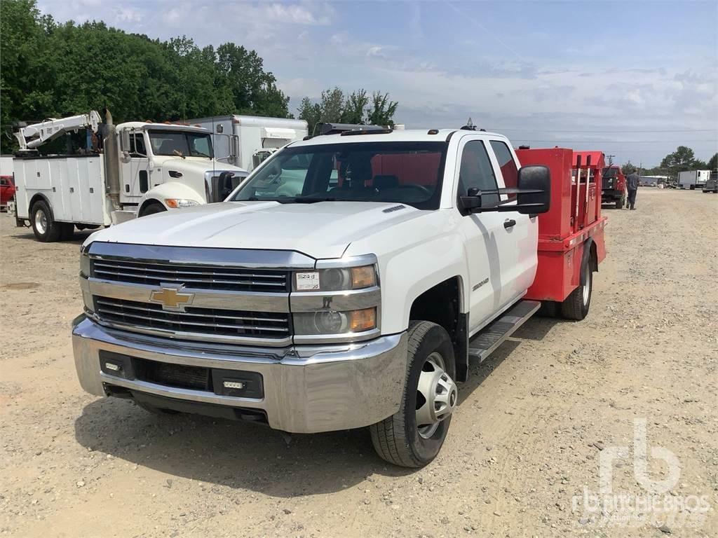 Chevrolet 3500 Вантажівки-цистерни