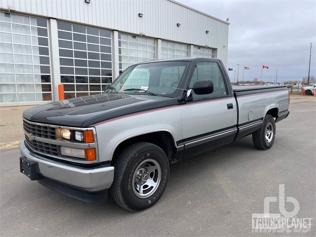 Chevrolet C1500 Пікапи / Бічне розвантаження
