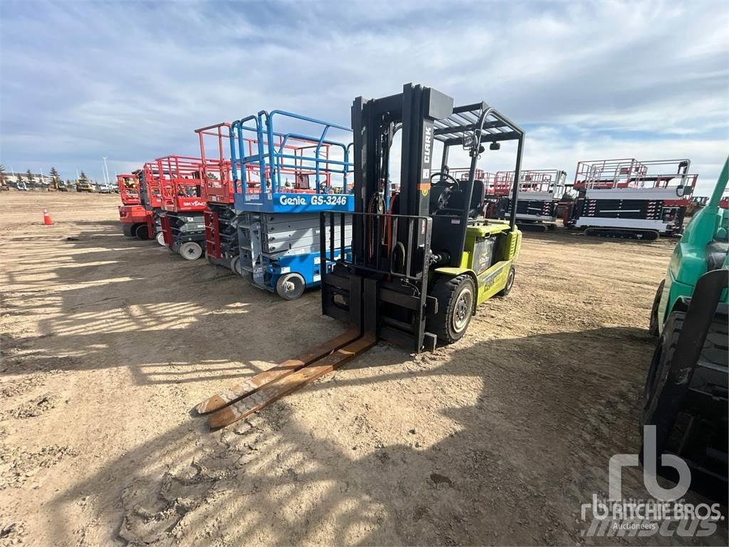 Clark GEX40 Електронавантажувачі