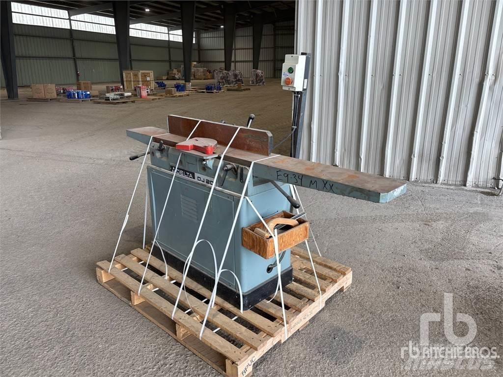 Delta CJ20 Трубоукладачі