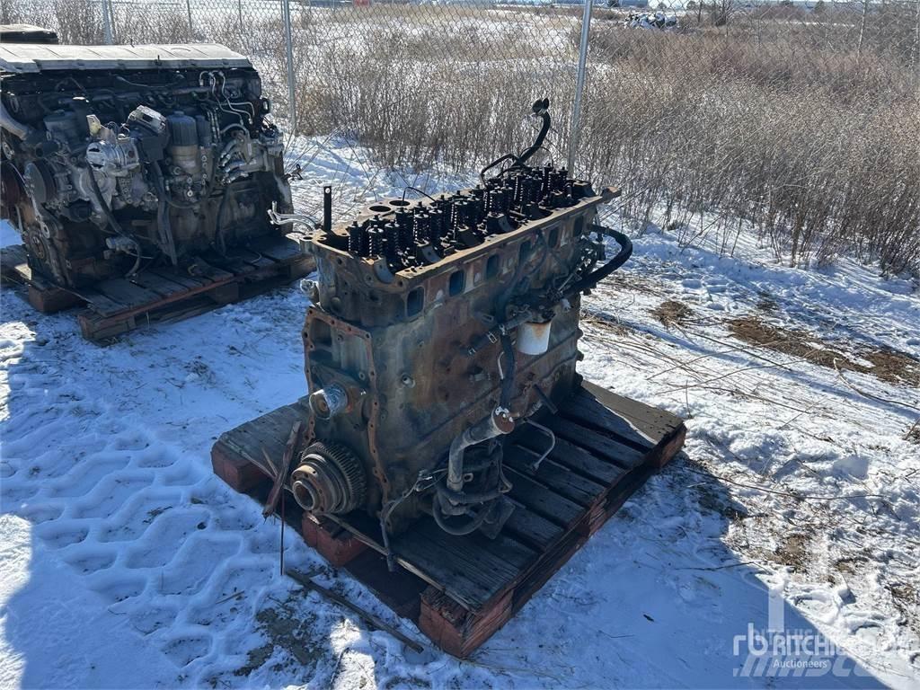 Detroit DD15 Двигуни