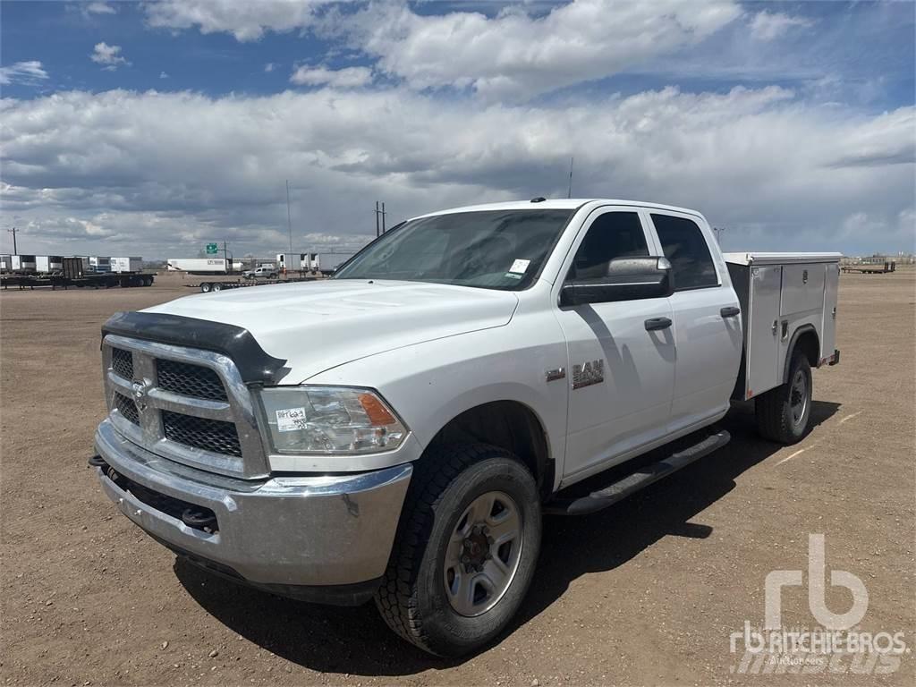 Dodge 3500 Пікапи / Бічне розвантаження