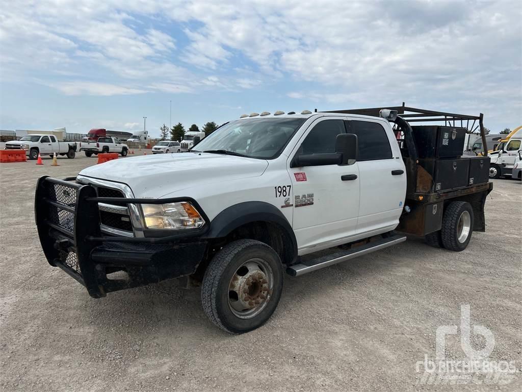 Dodge 5500 Вантажівки-платформи/бокове розвантаження