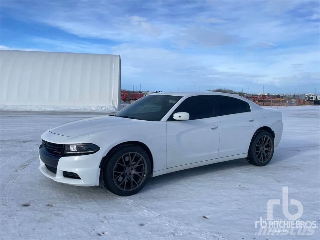 Dodge CHARGER Автомобілі
