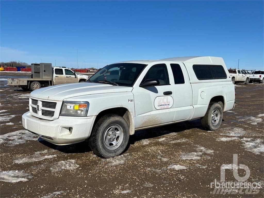 Dodge DAKOTA Пікапи / Бічне розвантаження