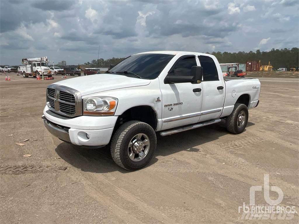 Dodge RAM 2500 Пікапи / Бічне розвантаження