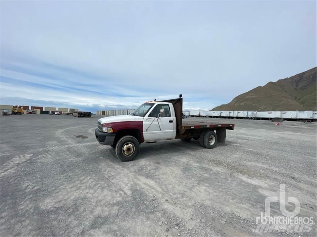 Dodge RAM 3500 Вантажівки-платформи/бокове розвантаження
