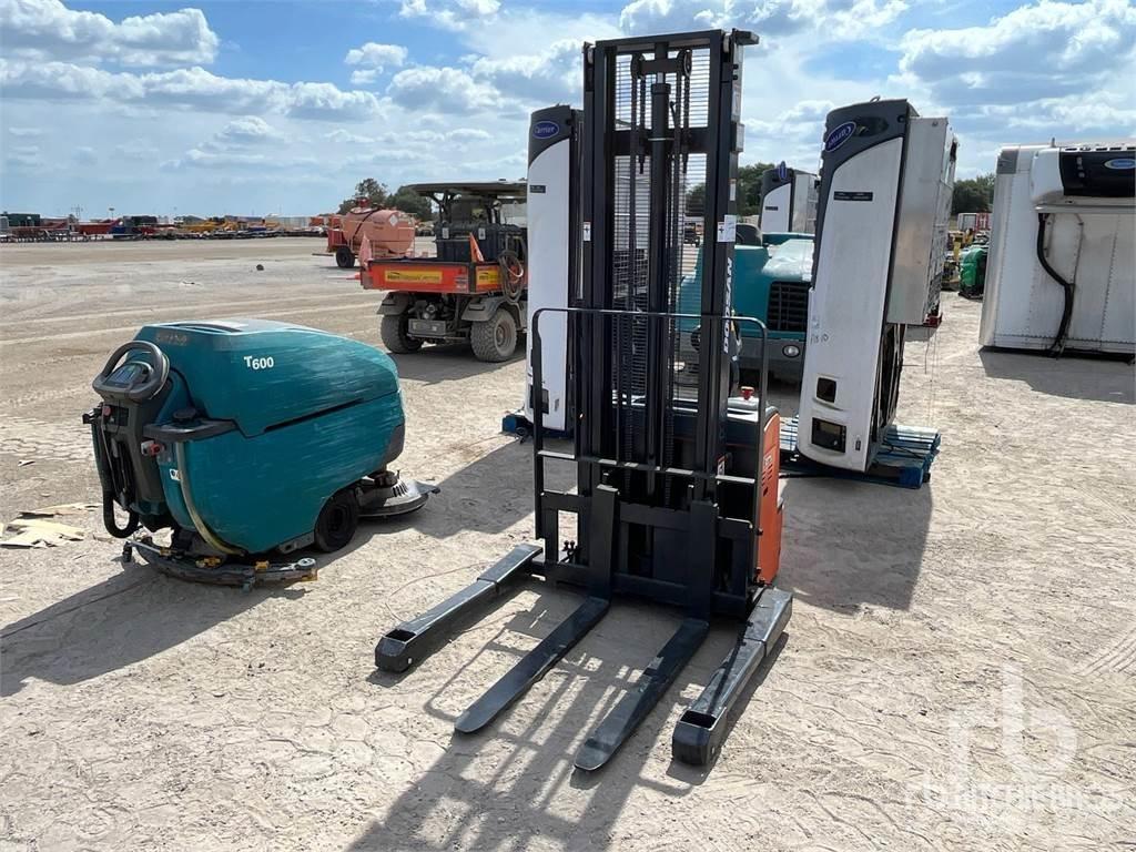 Doosan BWS17S-7 Електронавантажувачі