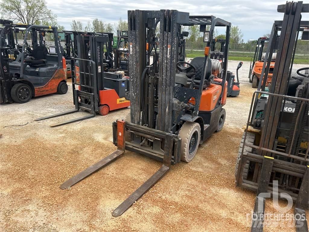 Doosan G25G Дизельні навантажувачі