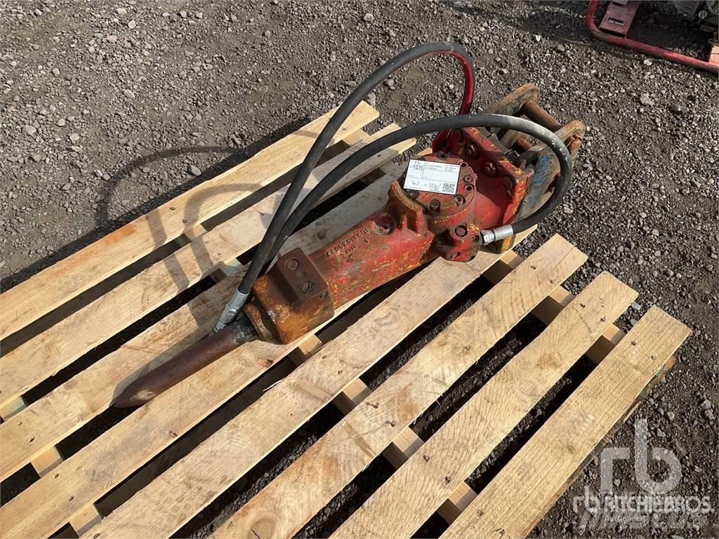Epiroc SB102 Плуги