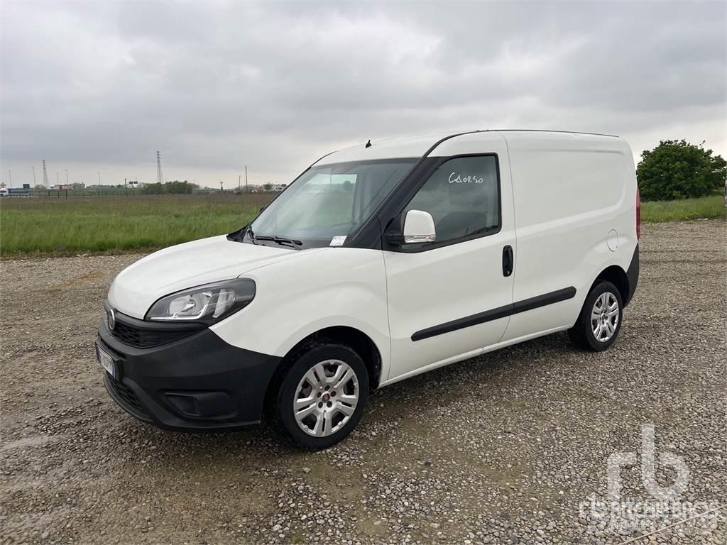 Fiat DOBLO Панельні фургони