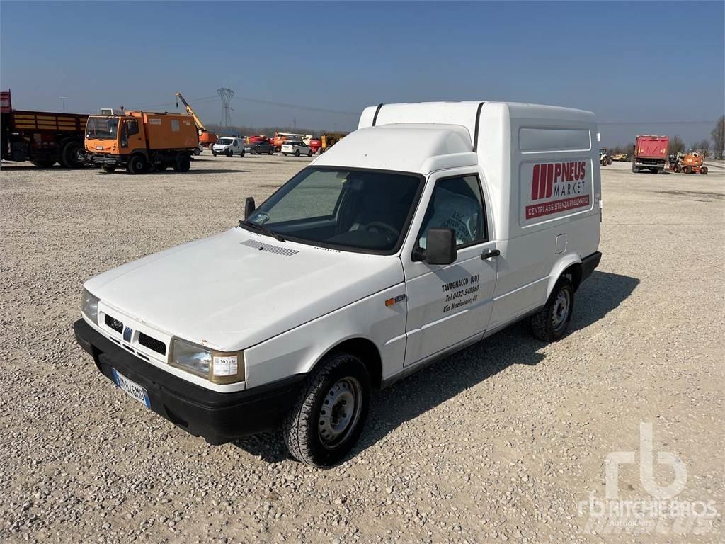 Fiat FIORINO Панельні фургони