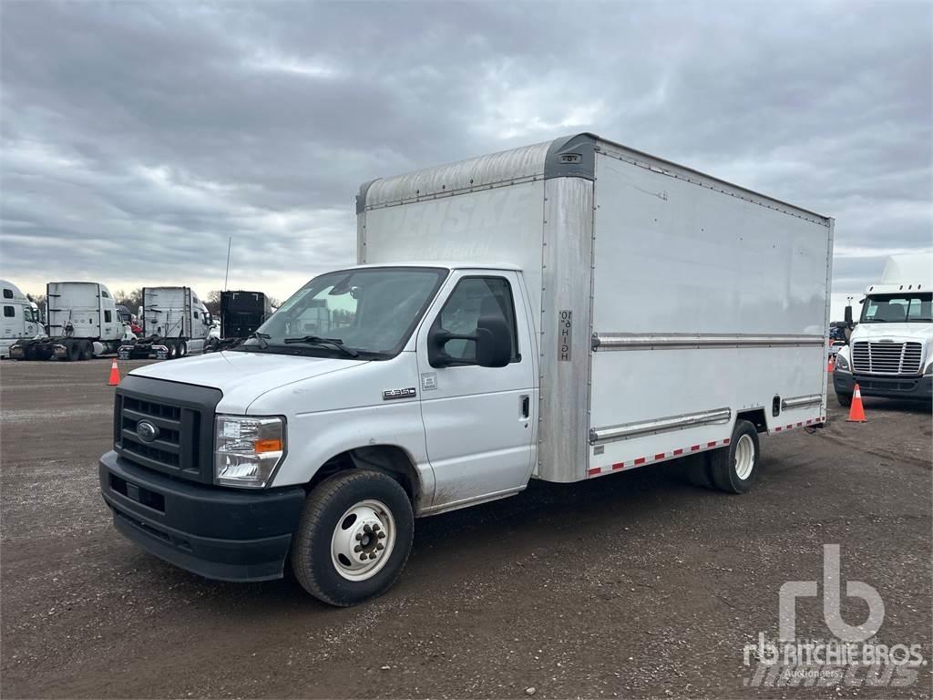 Ford E-350 Панельні фургони