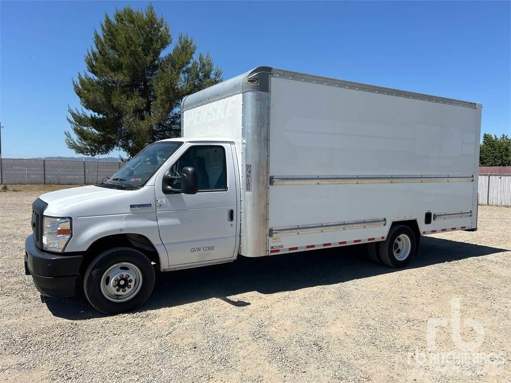 Ford E-350 Панельні фургони
