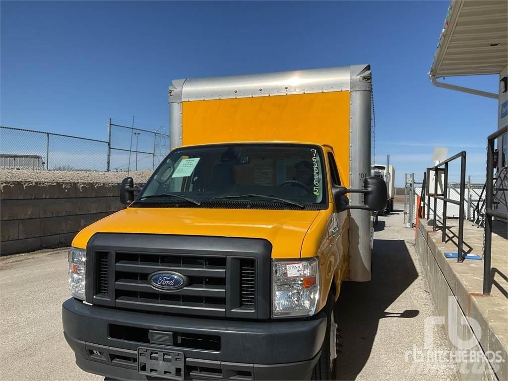 Ford E350 Панельні фургони