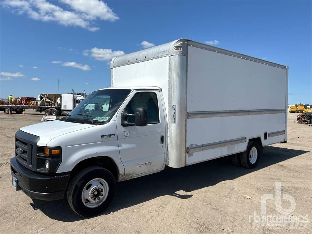 Ford E350 Панельні фургони