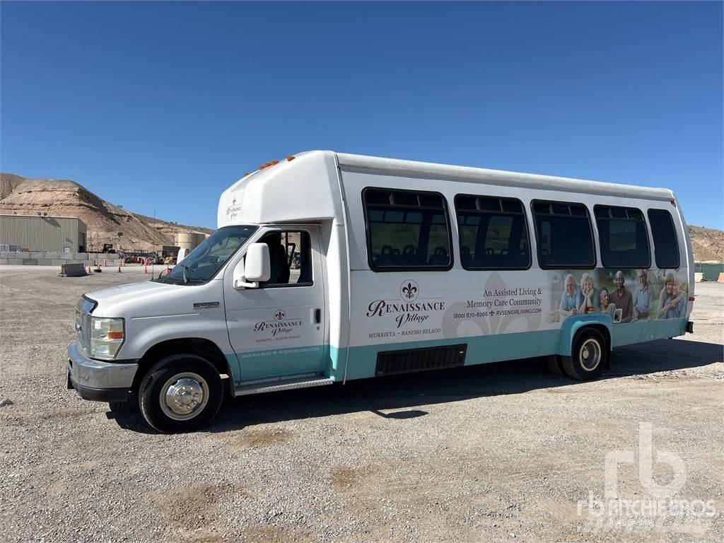 Ford E450 Міжміські автобуси