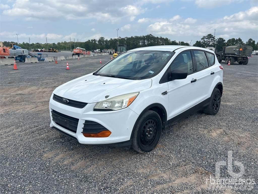 Ford ESCAPE Пікапи / Бічне розвантаження