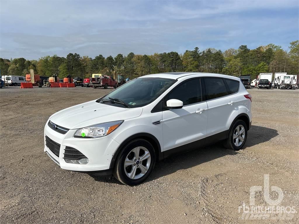 Ford ESCAPE Пікапи / Бічне розвантаження