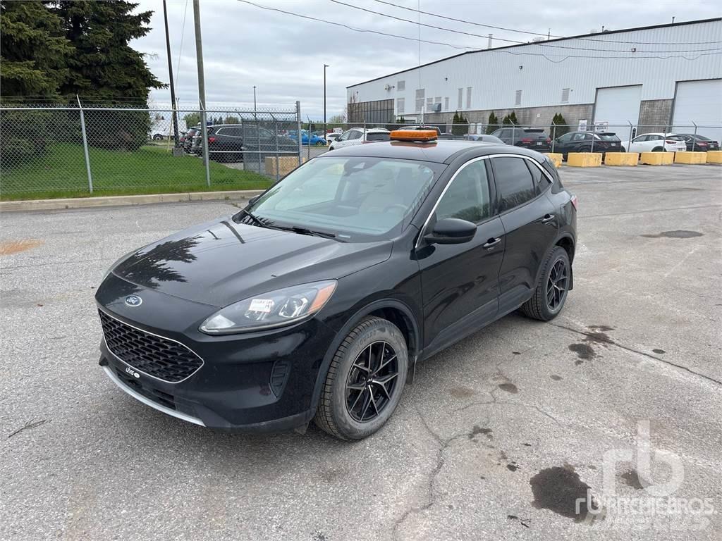 Ford ESCAPE Пікапи / Бічне розвантаження