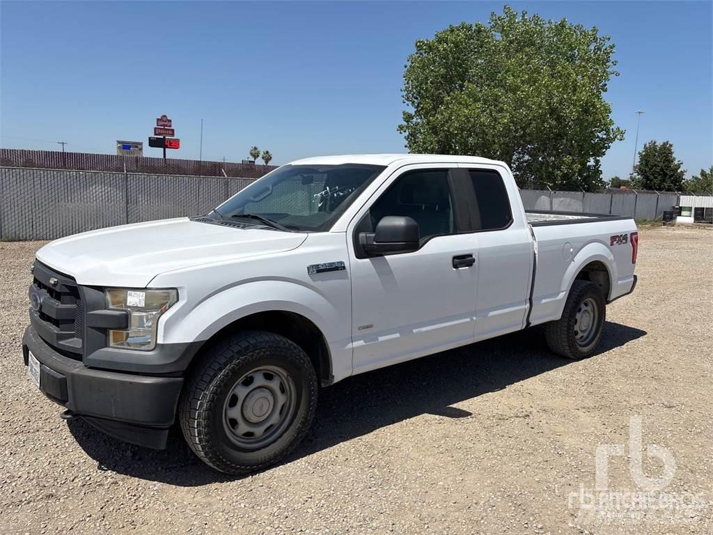 Ford F-150 Пікапи / Бічне розвантаження