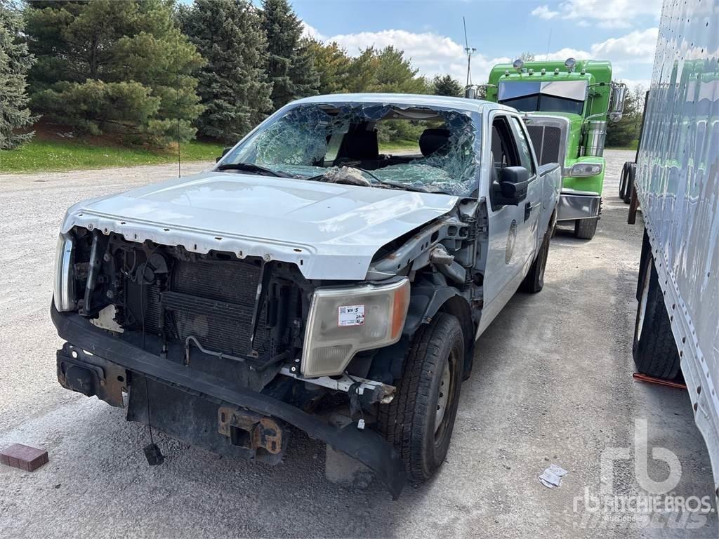 Ford F-150 Пікапи / Бічне розвантаження
