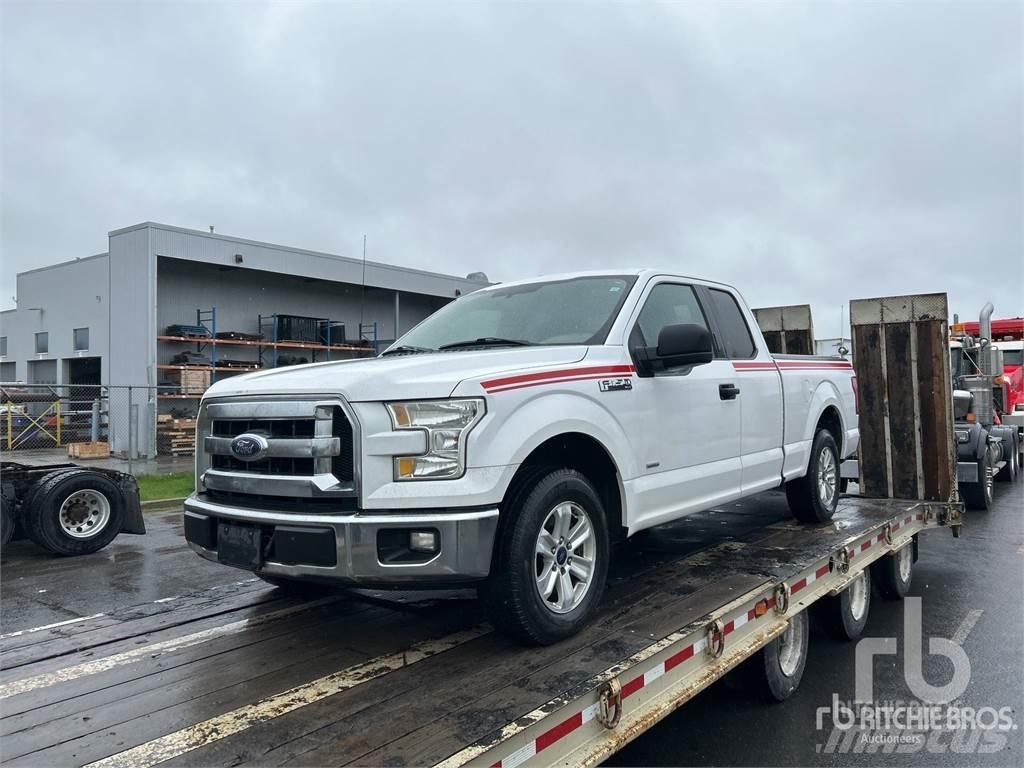 Ford F-150 Пікапи / Бічне розвантаження