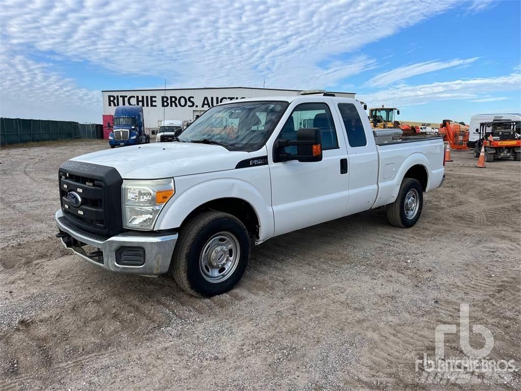 Ford F-250 Пікапи / Бічне розвантаження