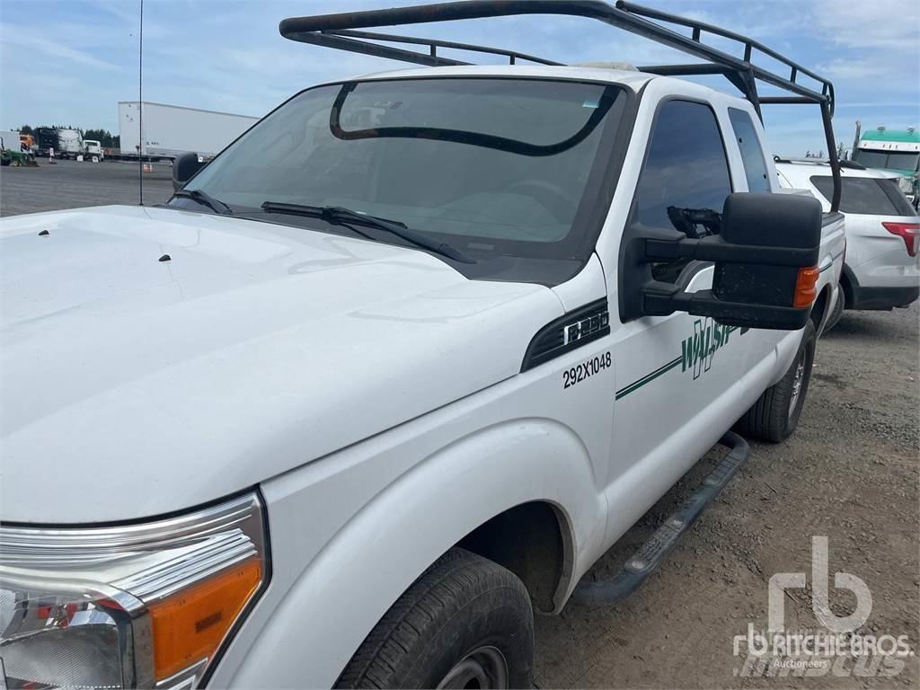 Ford F-250 Пікапи / Бічне розвантаження