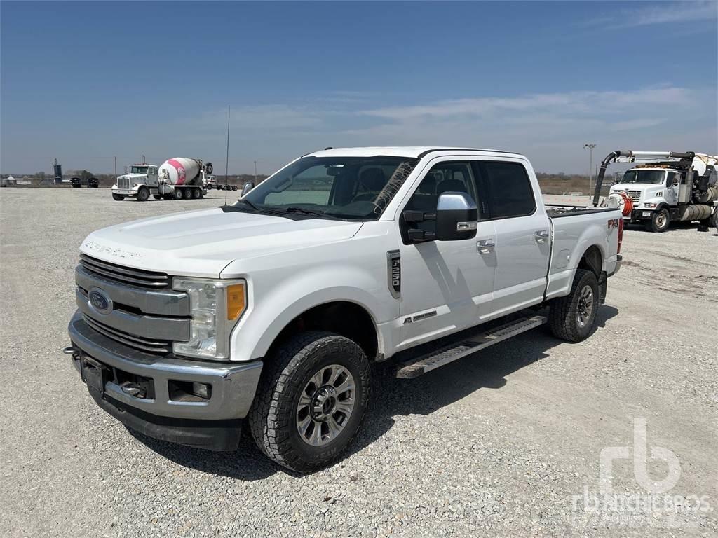 Ford F-250 Пікапи / Бічне розвантаження
