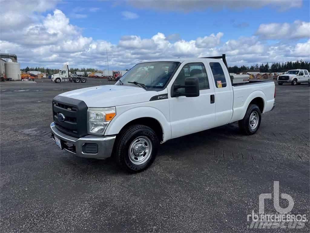 Ford F-250 Пікапи / Бічне розвантаження