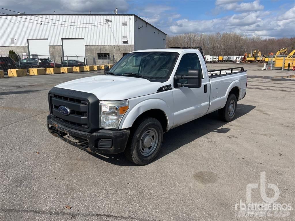 Ford F-250 Пікапи / Бічне розвантаження