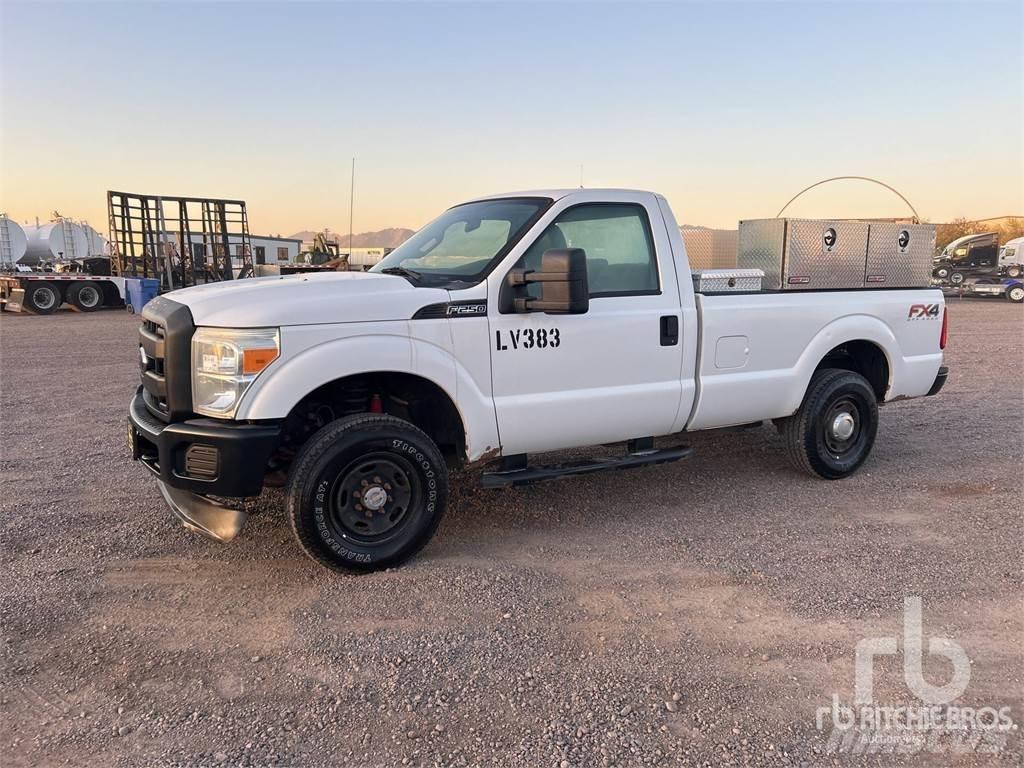 Ford F-250 Пікапи / Бічне розвантаження