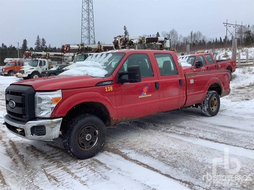 Ford F-250 Пікапи / Бічне розвантаження