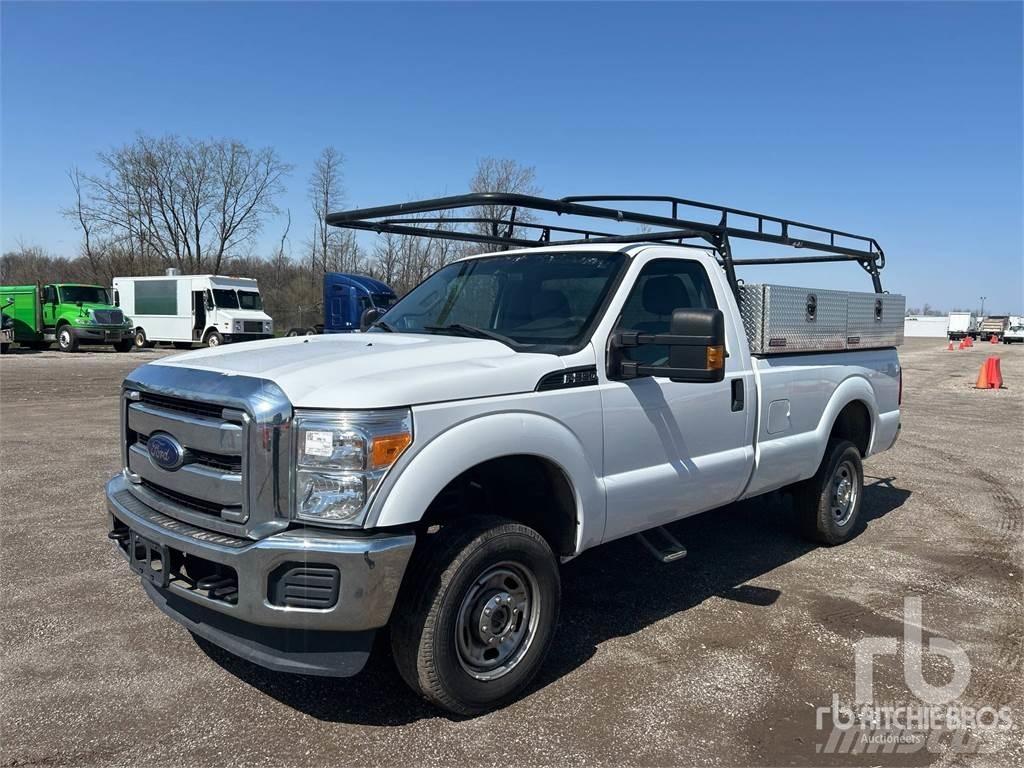 Ford F-250 Пікапи / Бічне розвантаження