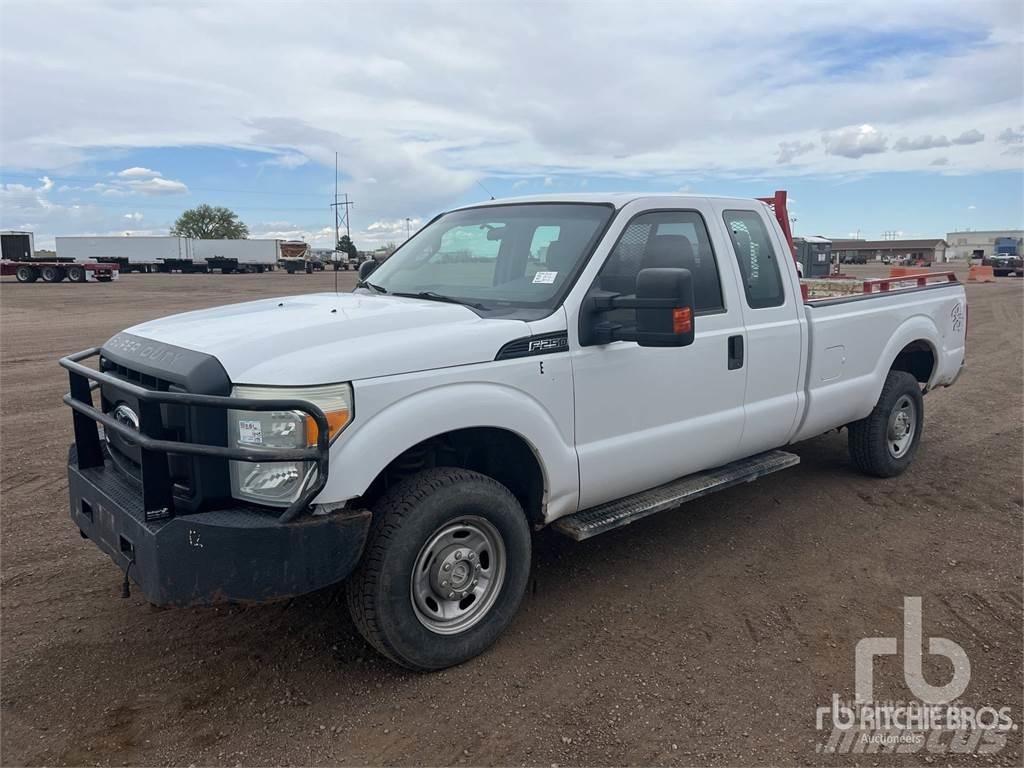 Ford F-250 Пікапи / Бічне розвантаження