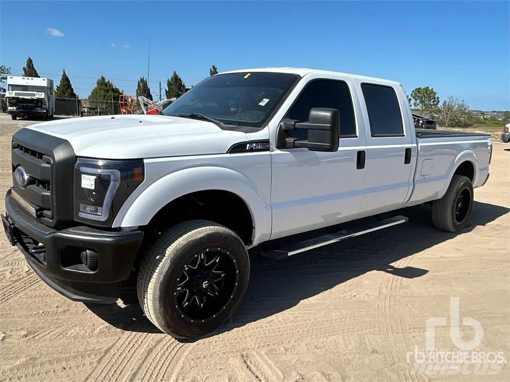 Ford F-250 Пікапи / Бічне розвантаження
